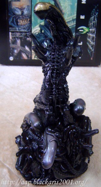 Alien Pile
