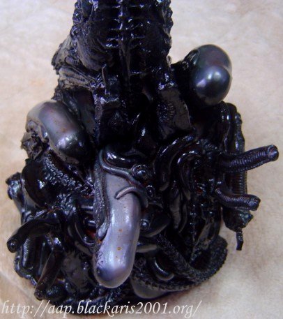 Alien Pile