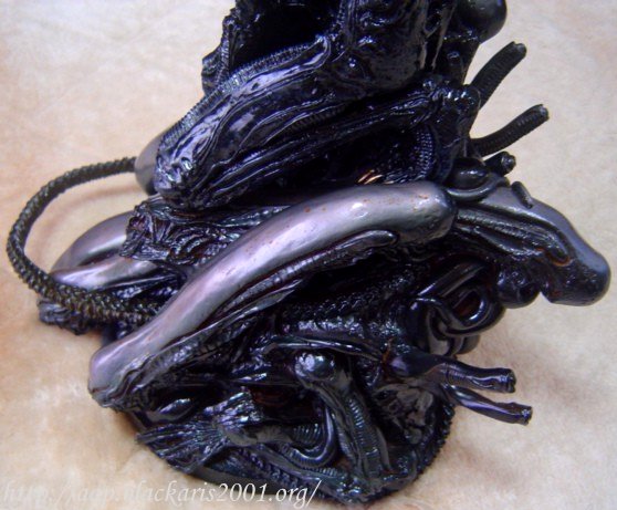 Alien Pile