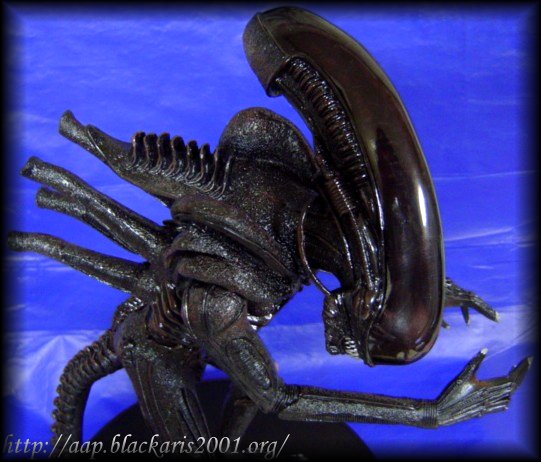 Alien Signature Series Statue