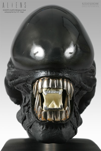 GIGER'S ALIEN Miniature Bust