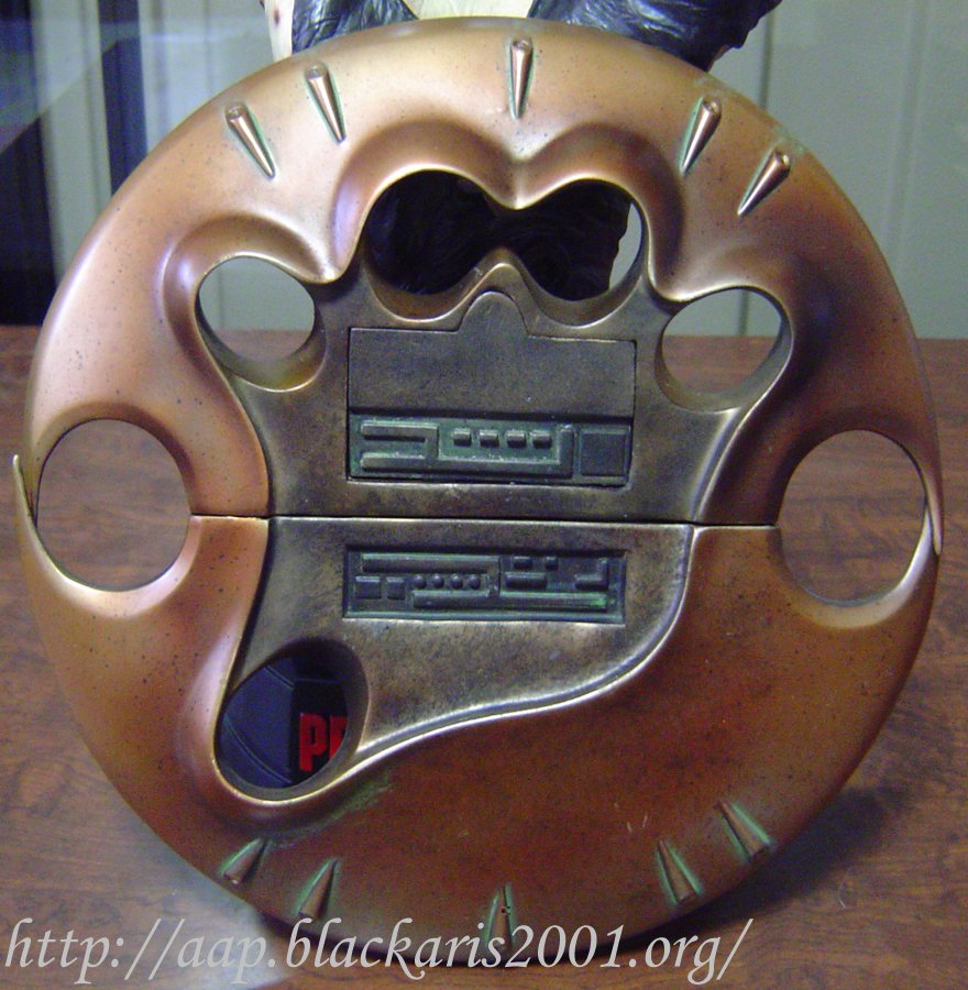 PREDATOR 2 1:1 SCALE CUTTING DISC