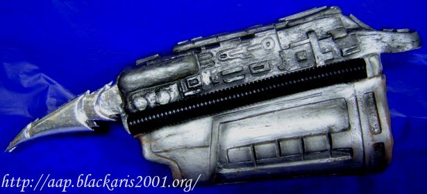 Predator Gauntlets Prop Replica Right